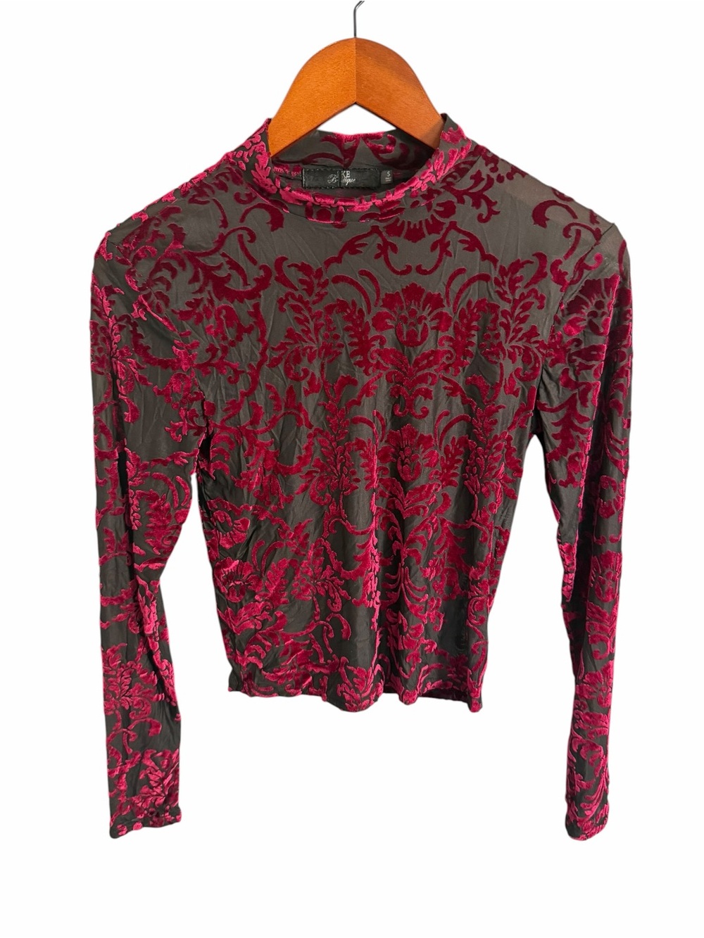 BKE Black Top with Burgundy Velvet Burnout Crop M - Picture 2 of 6